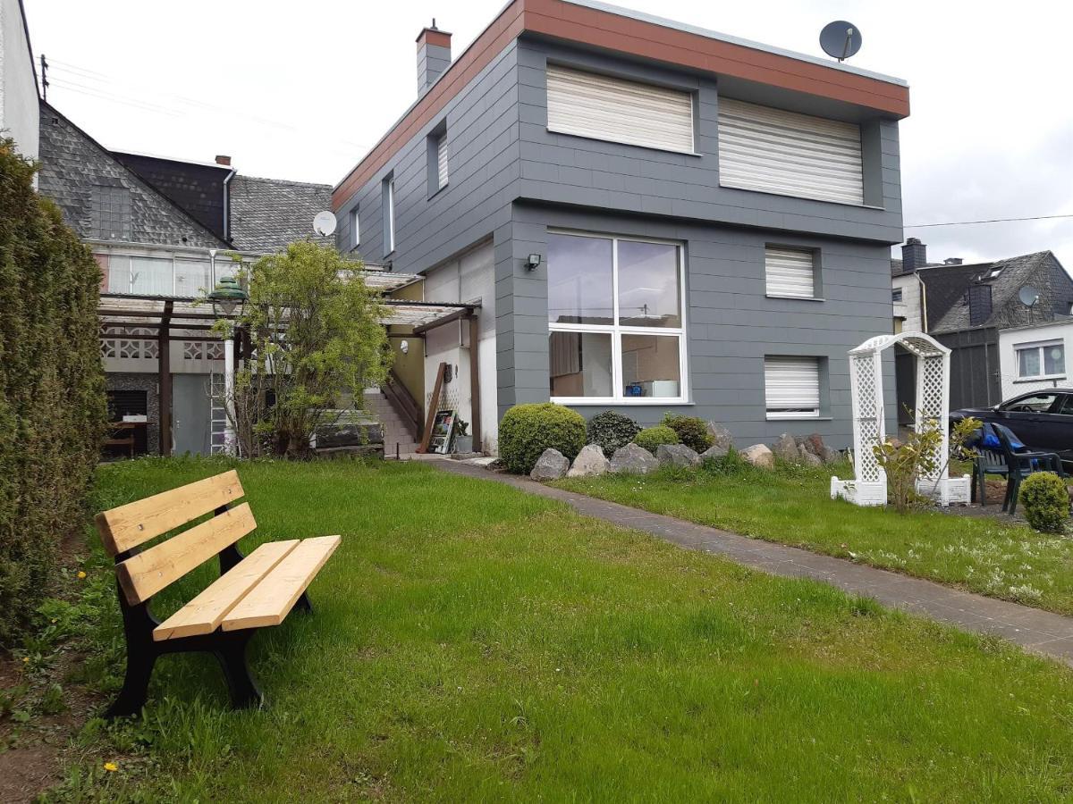 Ferienhaus Zum Hochstein Ettringen  Exterior photo
